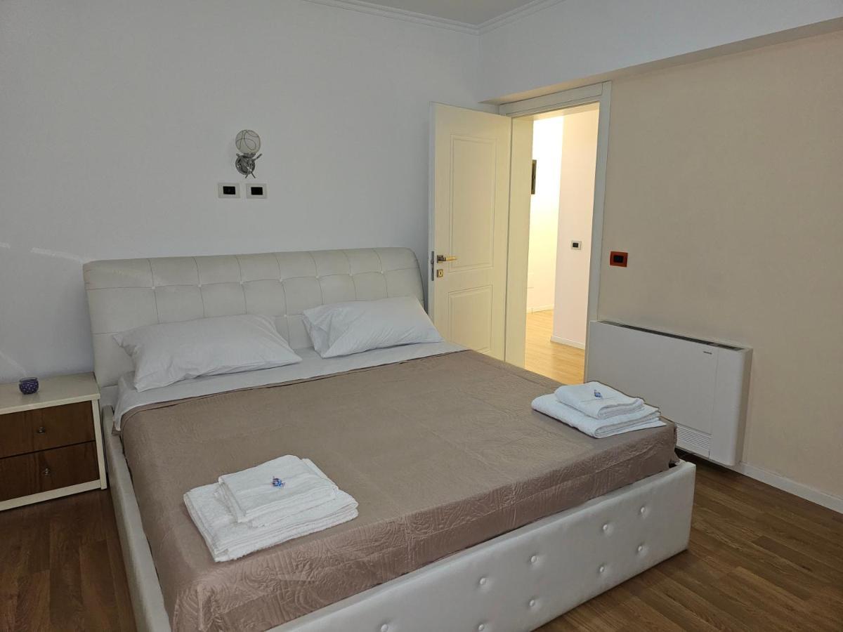 Tirana Central Exclusive Екстер'єр фото